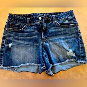 a.n.a distressed jean shorts